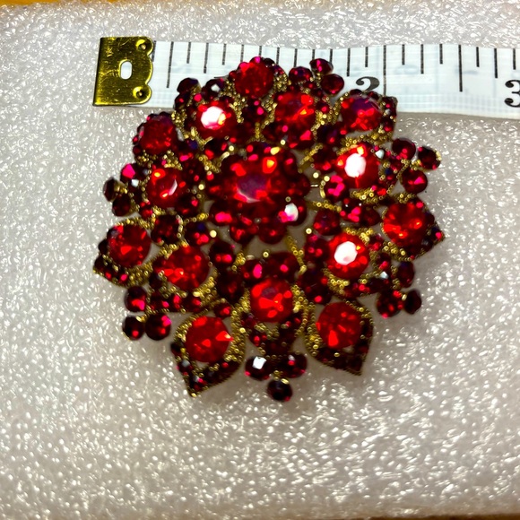 Vintage Beautiful Red Rhinestone Brooch/Pendant - Picture 4 of 4